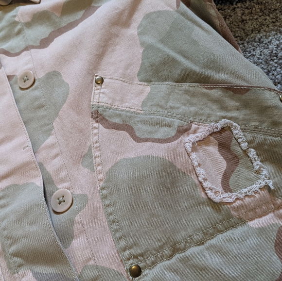 Anthropologie Camo Jacket Size L - Picture 3 of 7